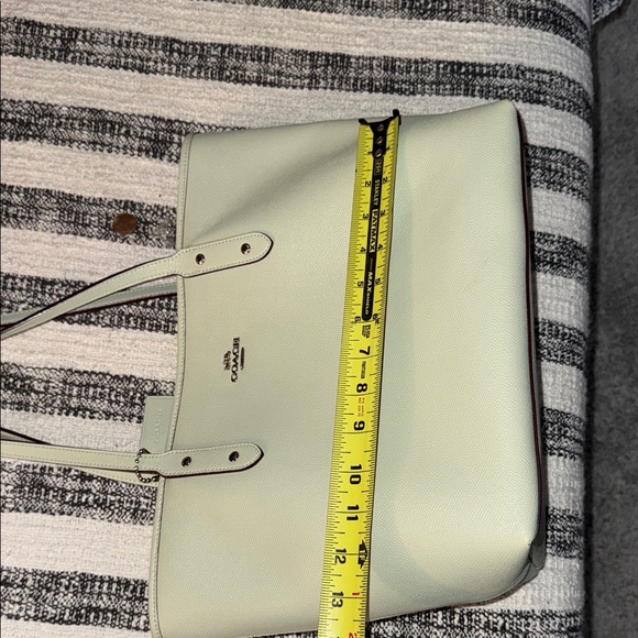 Coach City Tote Bag Sage green crossgrain leather interior pockets - Picture 14 of 15